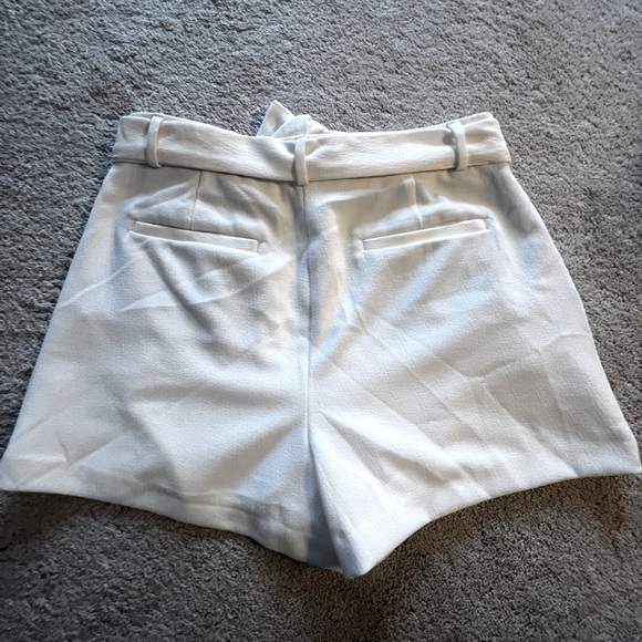 NWT Loft Flowy Shorts - Picture 2 of 4